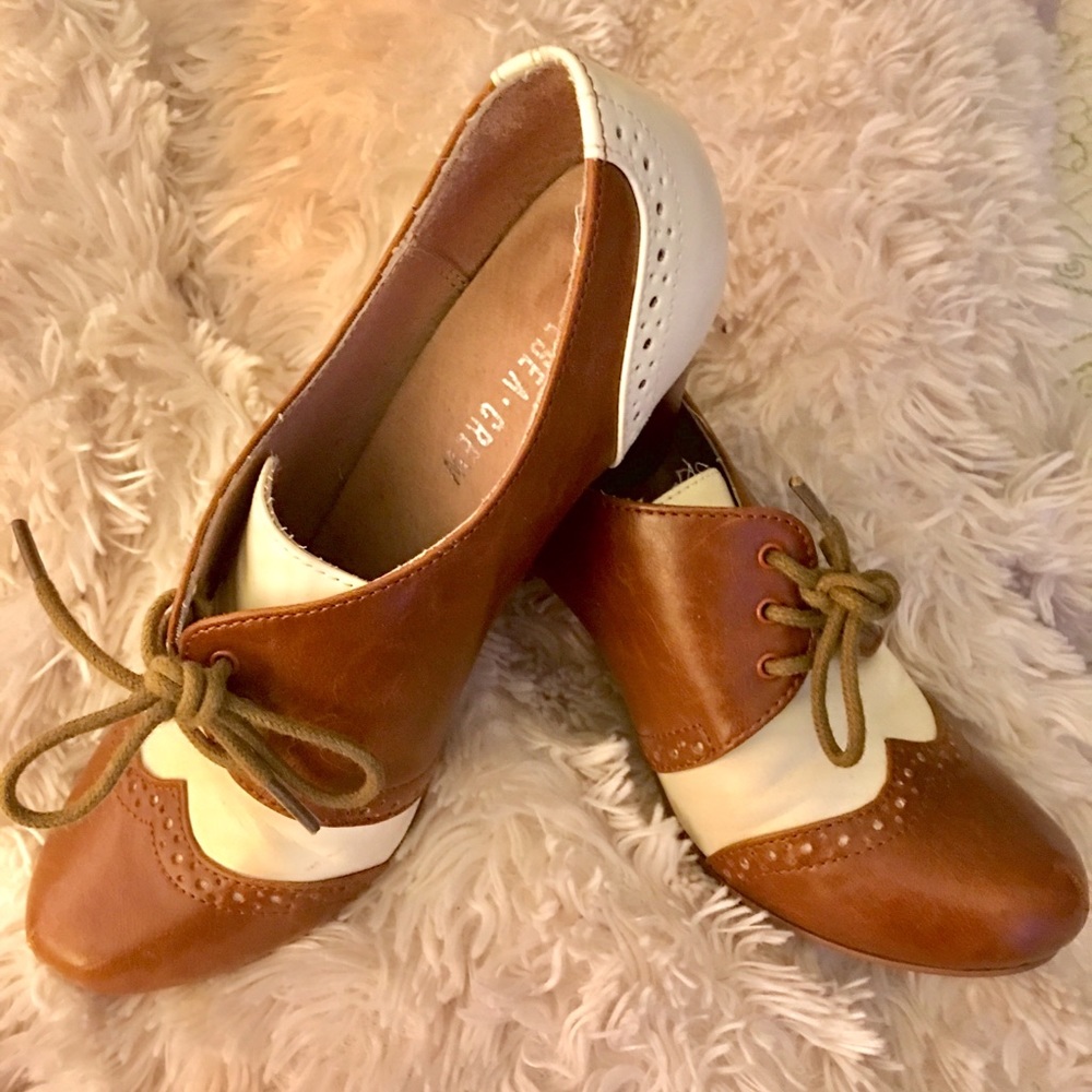 Chelsea Crew Oxford Heels